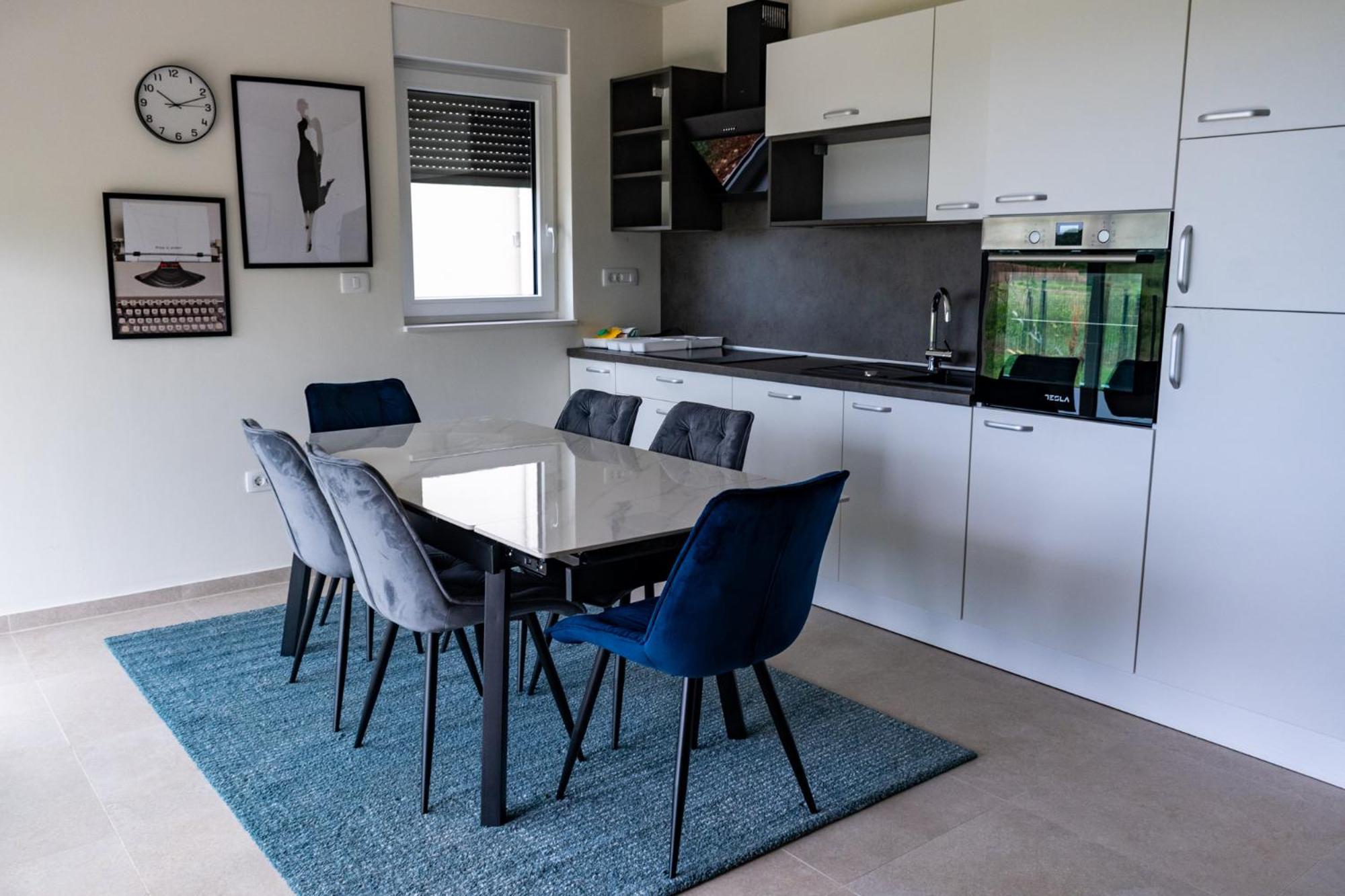 Baden Basanija, Umag-with Sea View, Parking And 300m From The
