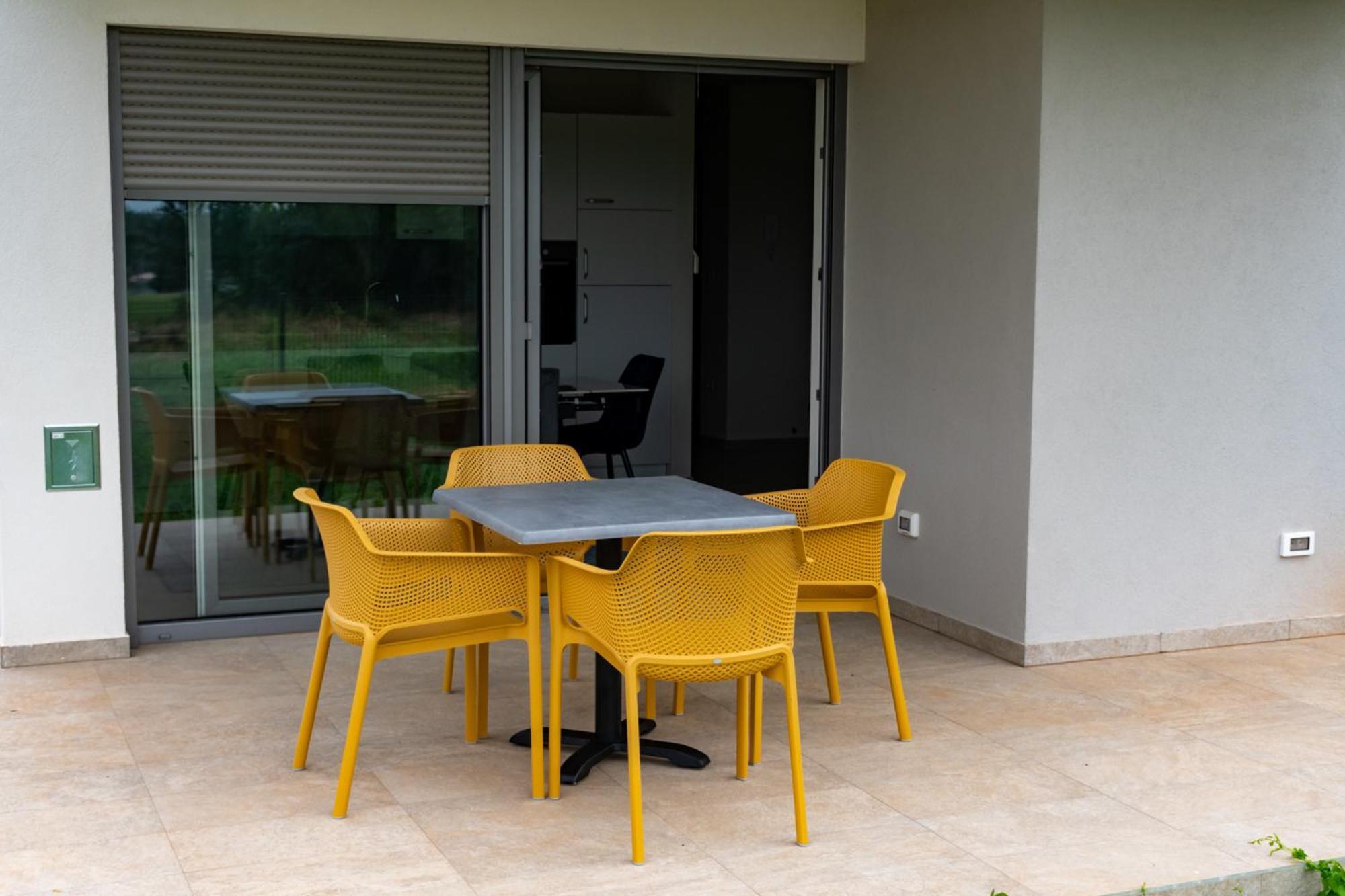 Baden Basanija, Umag-with Sea View, Parking And 300m From The