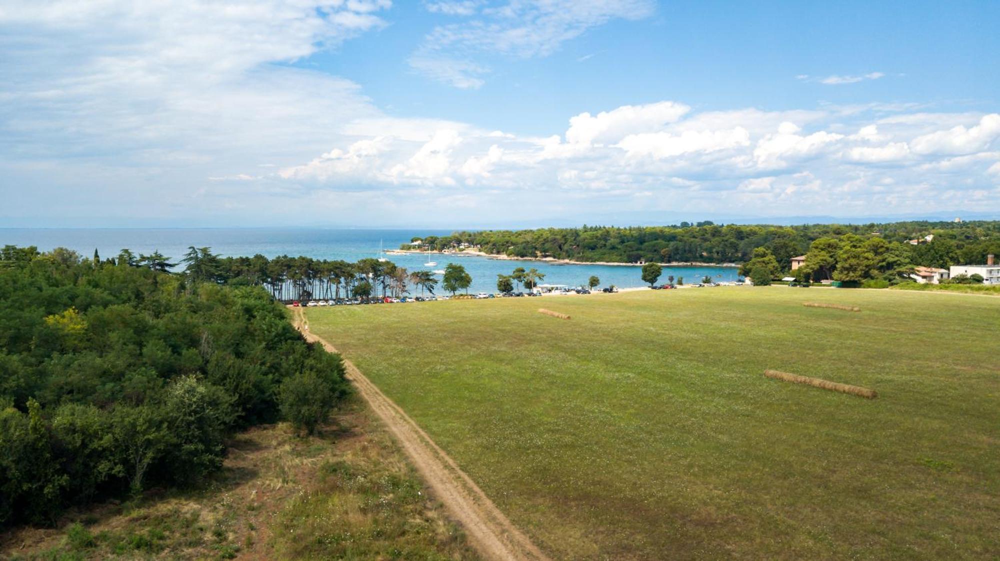 Baden Basanija, Umag-with Sea View, Parking And 300m From The * Basanija