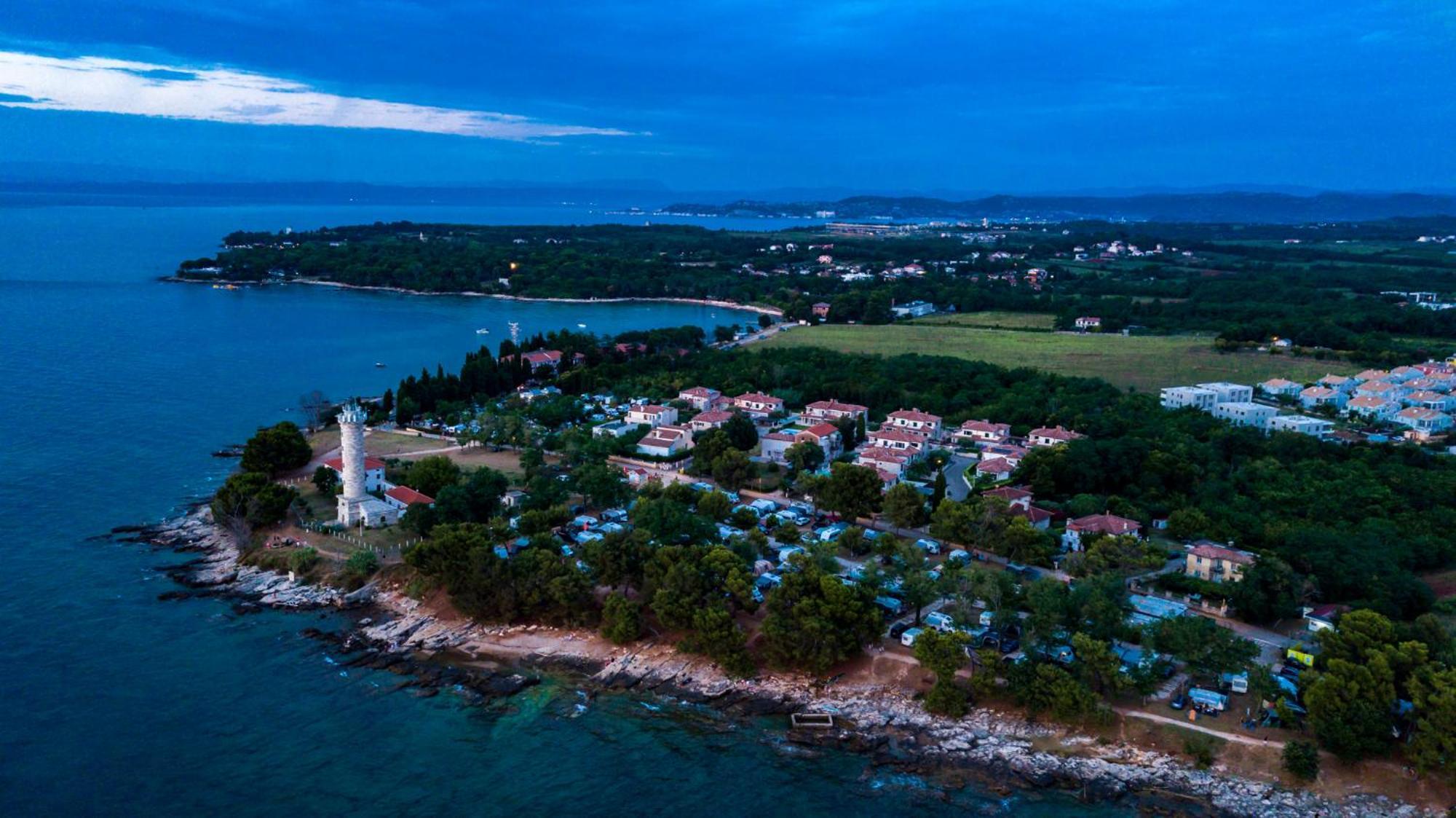 Baden Basanija, Umag-with Sea View, Parking And 300m From The Basanija