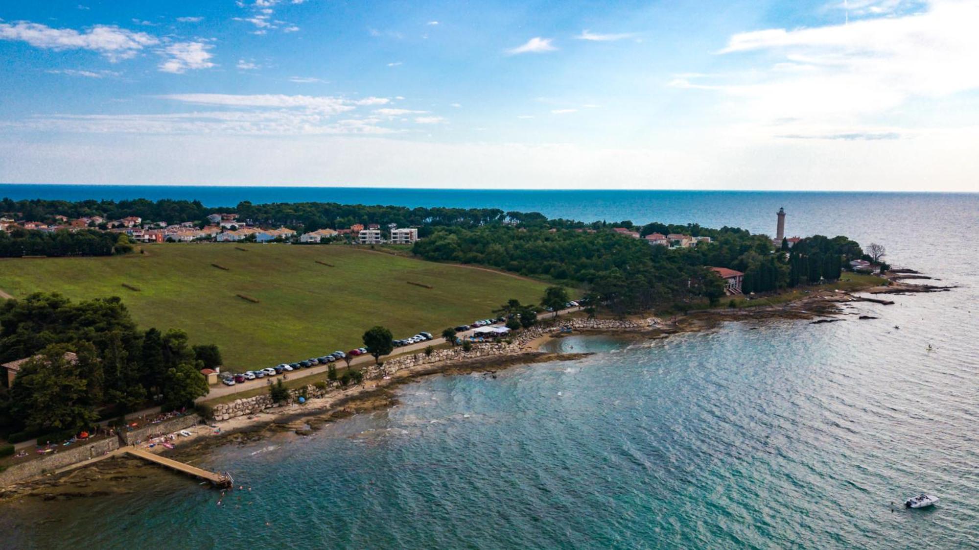 Baden Basanija, Umag-with Sea View, Parking And 300m From The Apartment