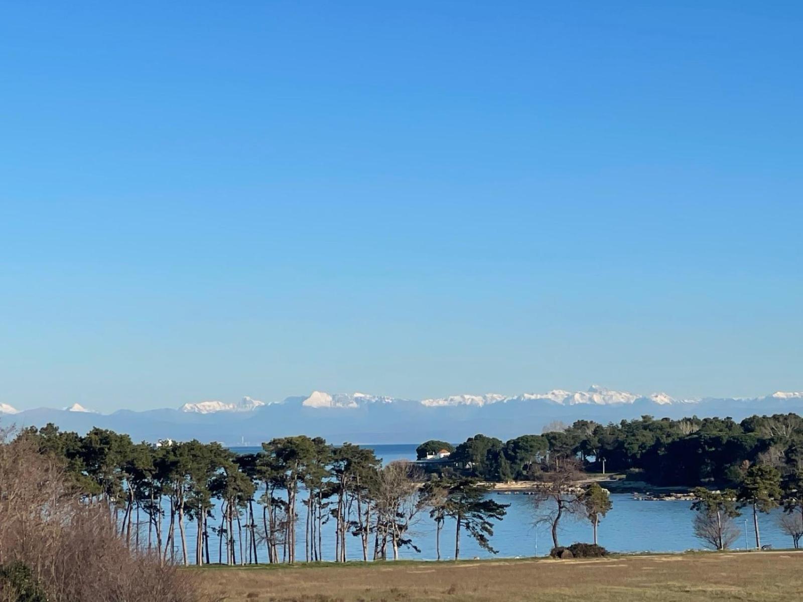 Baden Basanija, Umag-with Sea View, Parking And 300m From The Basanija